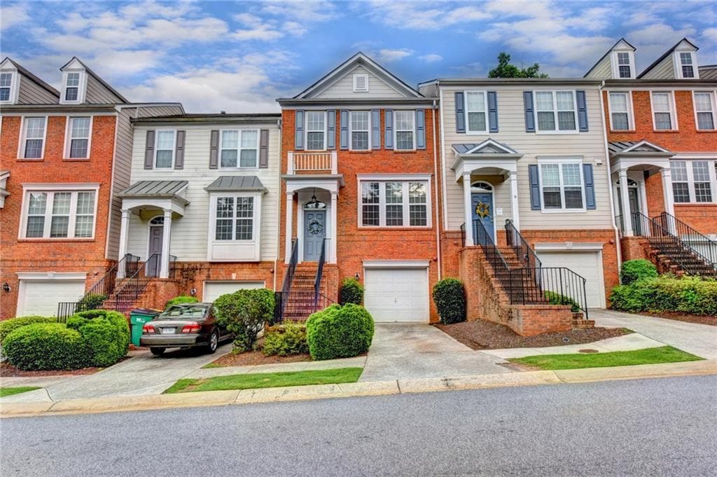 3 bedroom, 1,914 sq ft townhouse sold at 227 Balaban Circle A, Woodstock, GA 30188