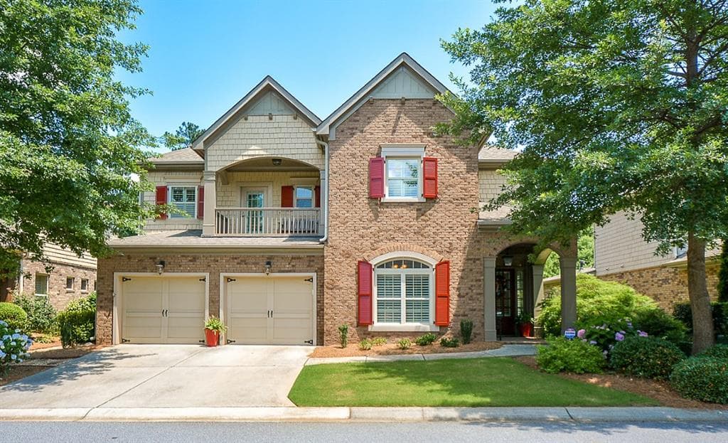 3 bedroom, 3,404 sq ft single family residence sold at 3083 RIVERBROOKE Trail, Atlanta, GA 30339