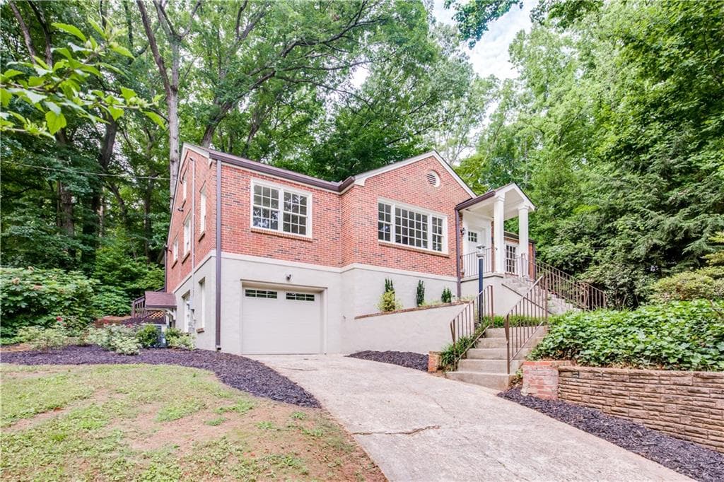 5 bedroom, 2,881 sq ft single family residence sold at 1663 E Clifton Road, Atlanta, GA 30307