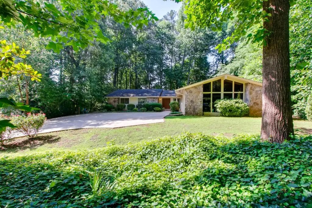 5240 Sunset Trail, Marietta, GA 30068 — most recent listing photo