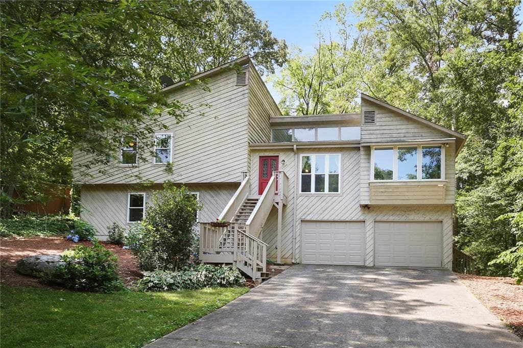 4 bedroom, 2,766 sq ft single family residence sold at 1326 Shadowood Trail, Marietta, GA 30066