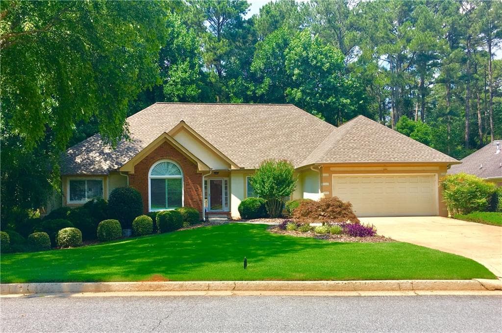 2795 Lakewind Court, Alpharetta, GA 30005 — most recent listing photo