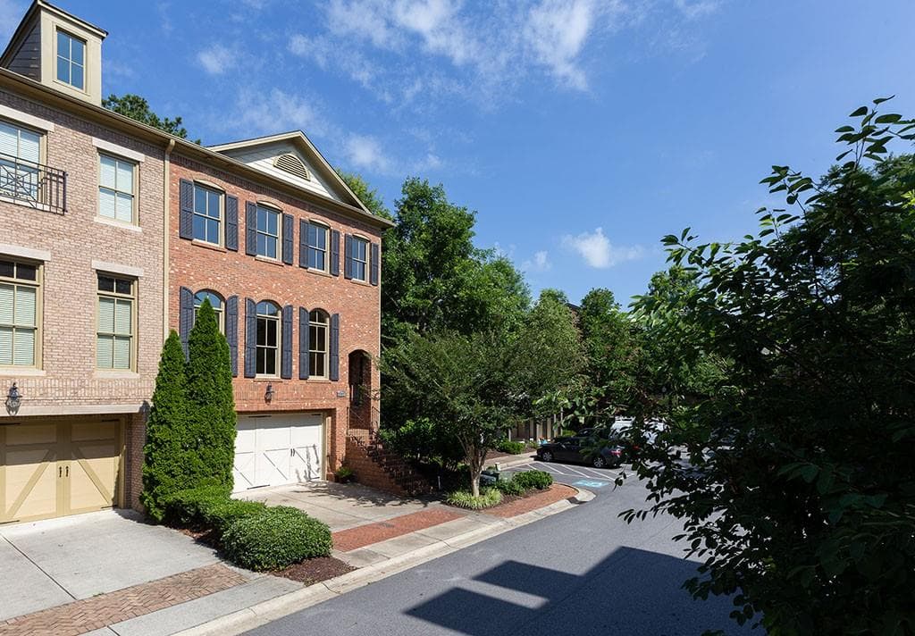 4 bedroom townhouse sold at 12012 Orchid Lane 12012, Alpharetta, GA 30004