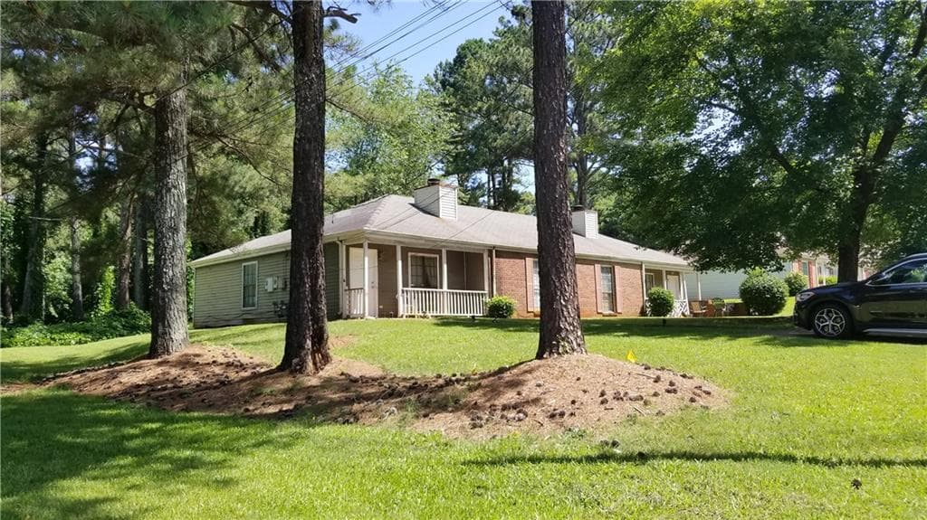 duplex sold at 657 S Greenvale Road, Lawrenceville, GA 30043