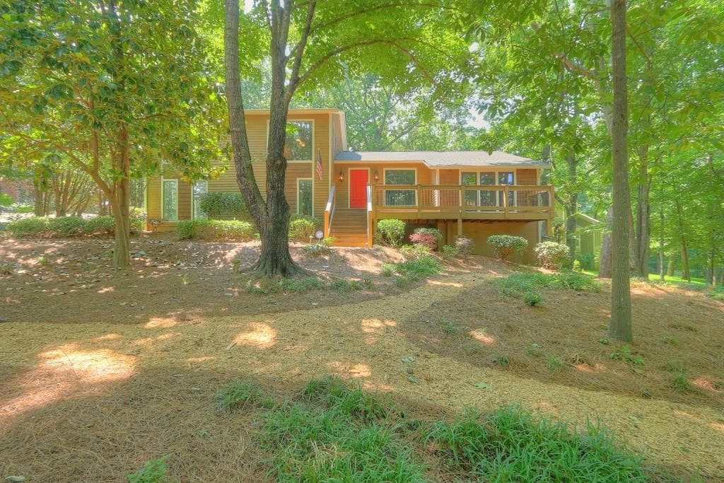 615 Lakeshore Drive, Berkeley Lake, GA 30096 — most recent listing photo