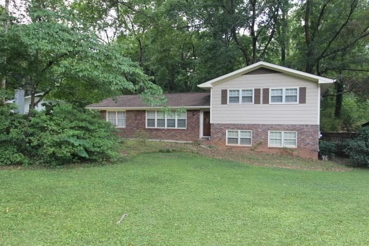 976 Mell Avenue, Clarkston, GA 30021 — most recent listing photo