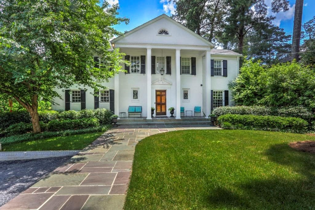 4 bedroom single family residence sold at 3329 Habersham Road, Atlanta, GA 30305