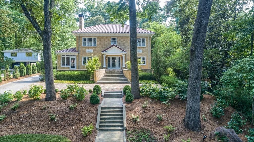 4 bedroom, 4,635 sq ft single family residence sold at 1945 Ponce De Leon Avenue, Atlanta, GA 30307