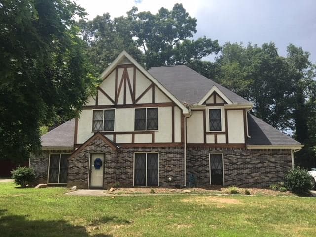 2075 Skyland Glen Drive, Snellville, GA 30078 — most recent listing photo
