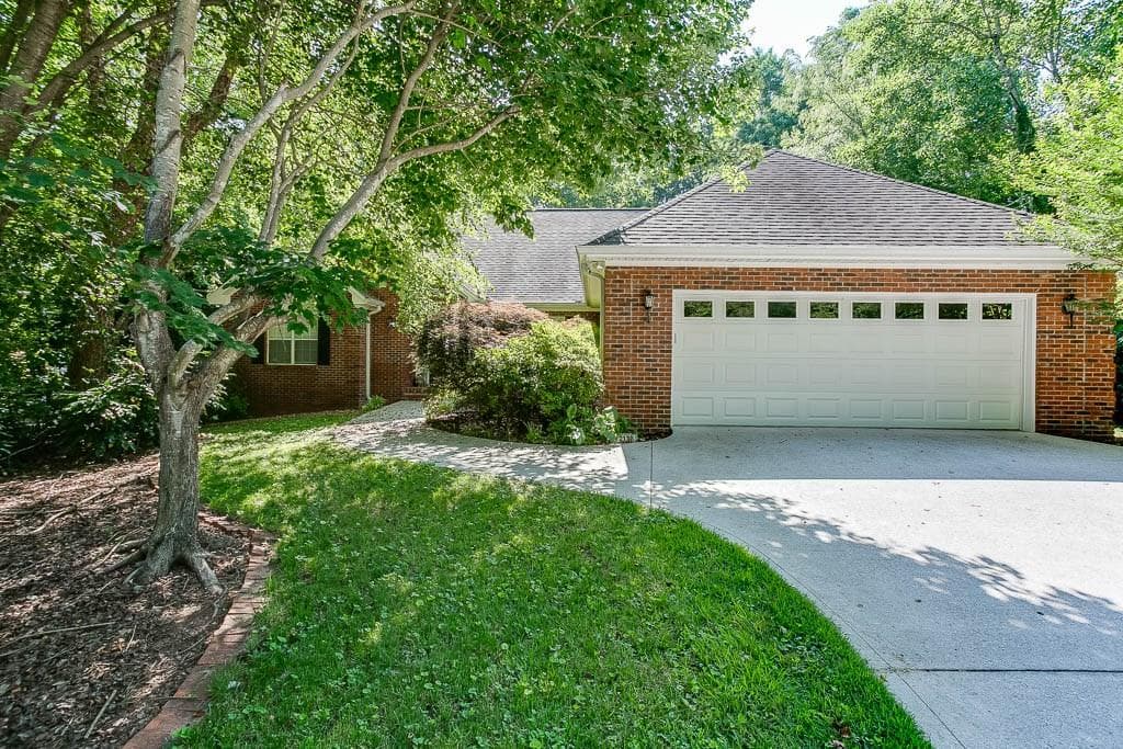 2130 Imperial Drive, Gainesville, GA 30501 — most recent listing photo