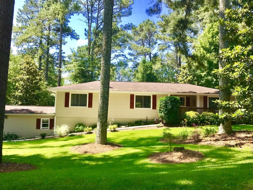 520 Huntington Drive, Alpharetta, GA 30004 — most recent listing photo