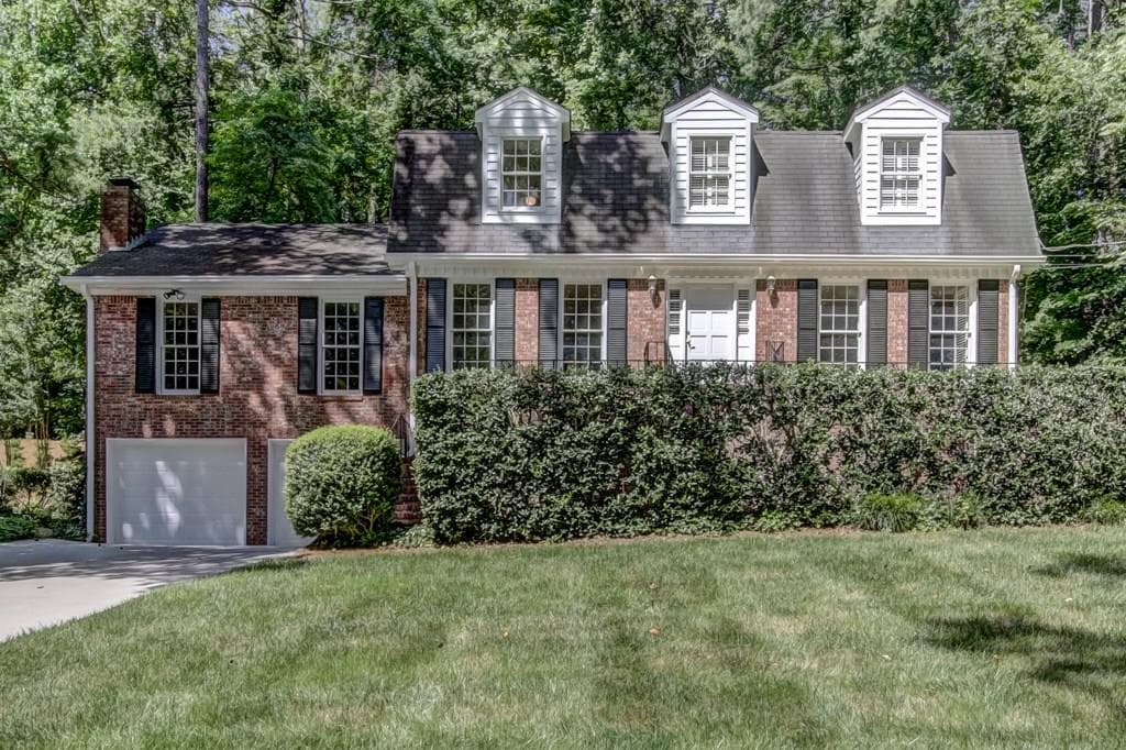 560 Bridgewater Drive, Sandy Springs, GA 30328 — most recent listing photo