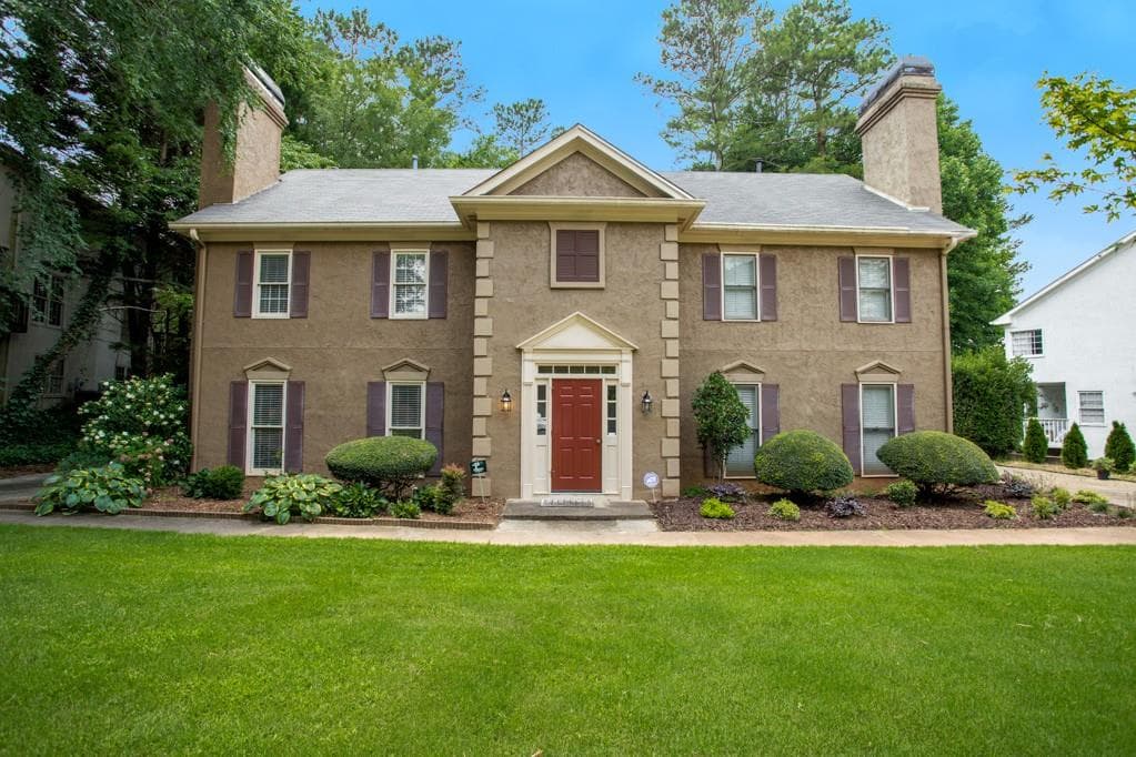 9135 Carroll Manor Drive, Sandy Springs, GA 30350 — most recent listing photo