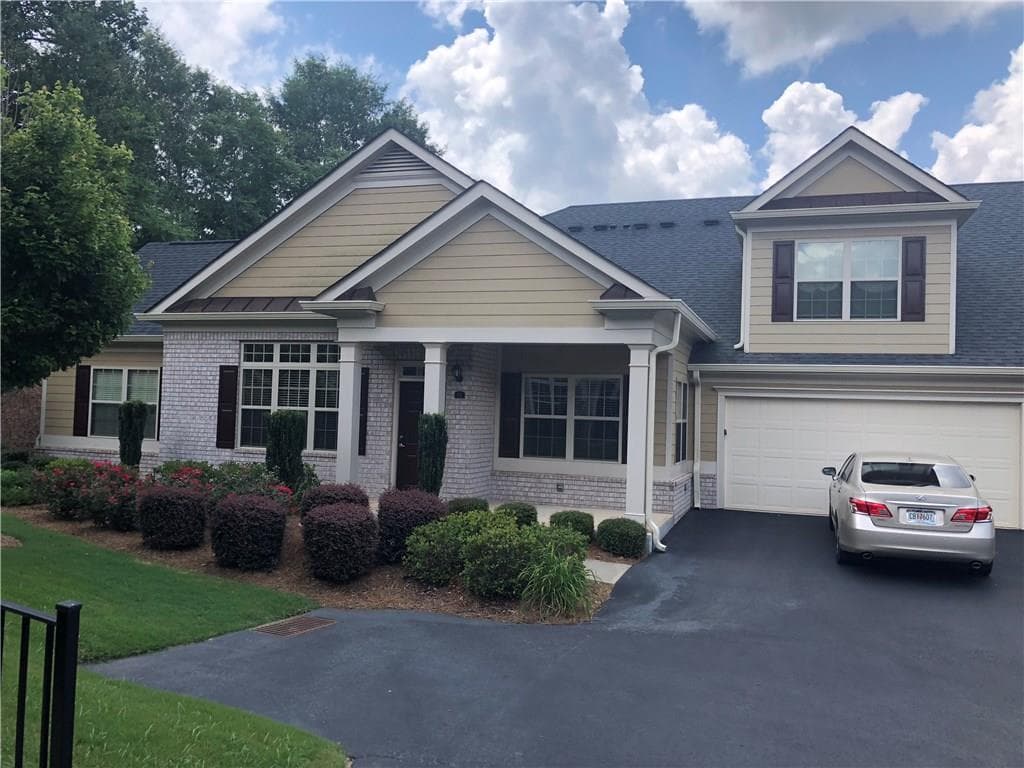 3 bedroom, 2,119 sq ft condominium sold at 131 Owens Farm Lane, Woodstock, GA 30188