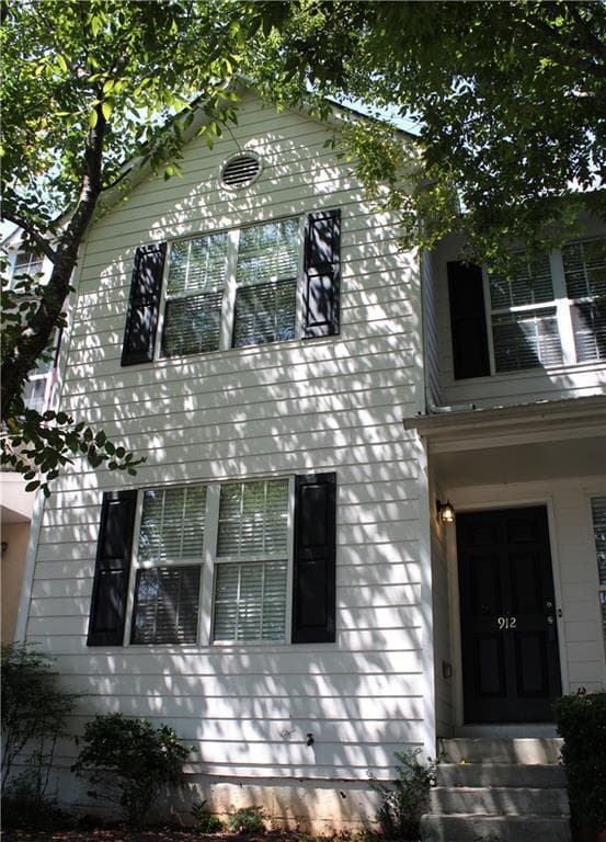 912 Waverly Hills Court, Lawrenceville, GA 30044 — most recent listing photo