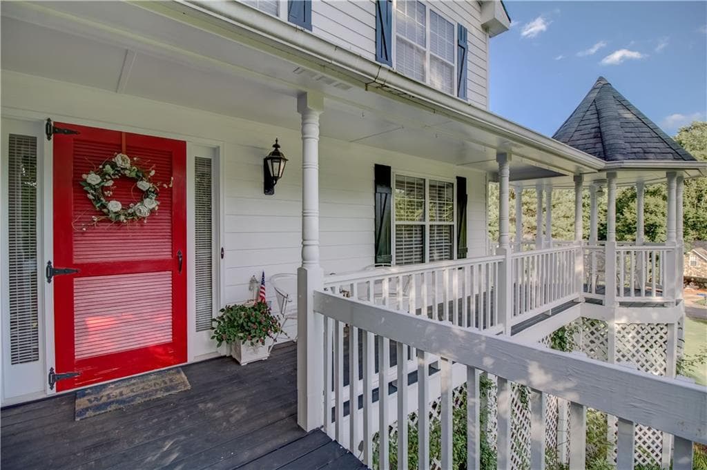 3 bedroom, 1,864 sq ft single family residence sold at 995 Thornwood Lane, Dacula, GA 30019