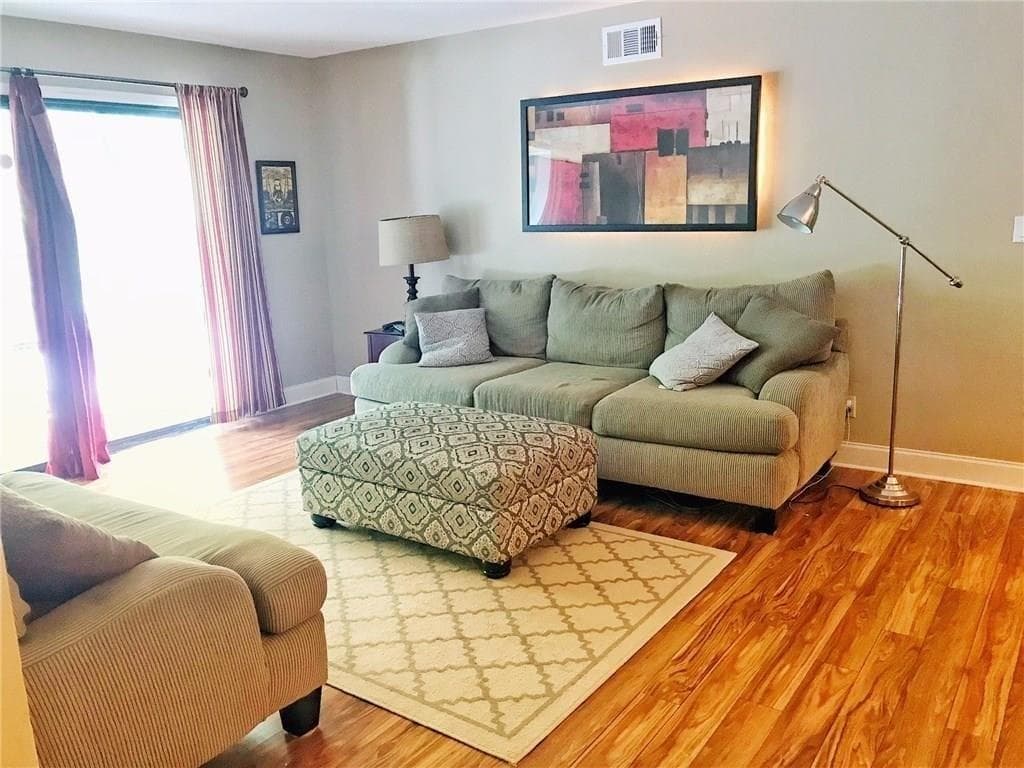 1 bedroom, 797 sq ft condominium sold at 6851 Roswell Road J16, Atlanta, GA 30328
