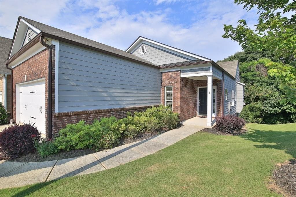 3 bedroom, 1,623 sq ft single family residence sold at 173 Heritage Pointe, Woodstock, GA 30189