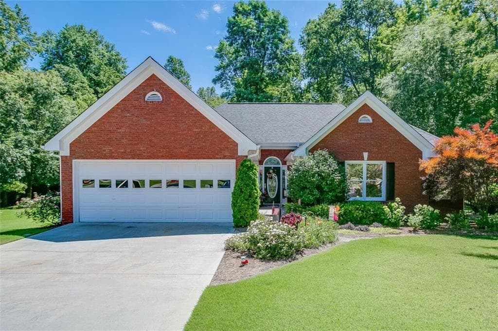 218 Ivy Creek Drive, Loganville, GA 30052 — most recent listing photo