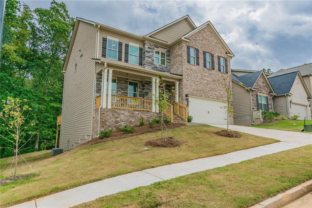 4 bedroom, 2,908 sq ft single family residence sold at 565 Lance View Lane, Lawrenceville, GA 30045