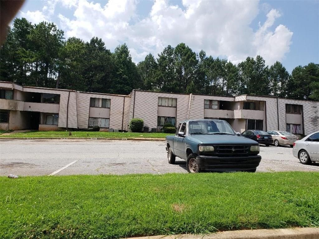 5937 Sutcliff Square, Lithonia, GA 30058 — most recent listing photo