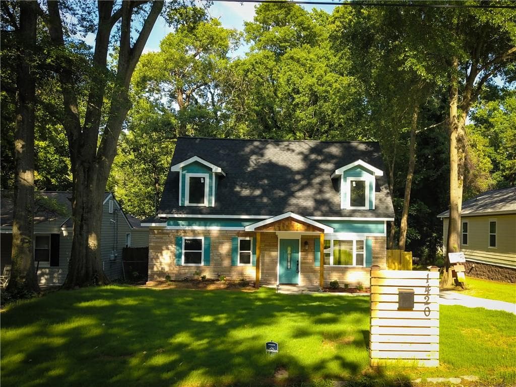 3 bedroom, 1,497 sq ft single family residence sold at 1420 Graymont Drive, Atlanta, GA 30310