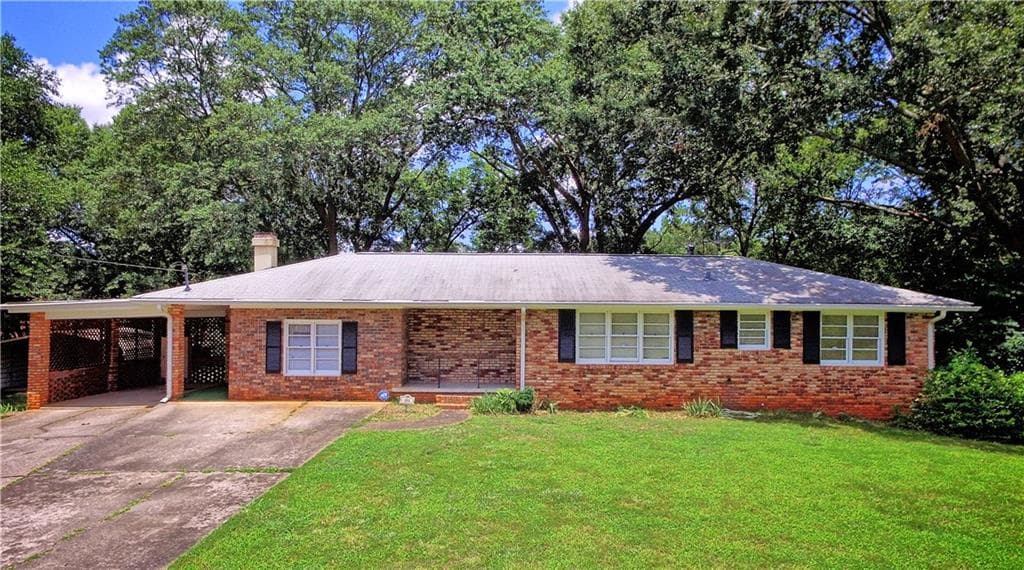 3 bedroom, 1,460 sq ft single family residence sold at 484 Maxwell Road, Roswell, GA 30075
