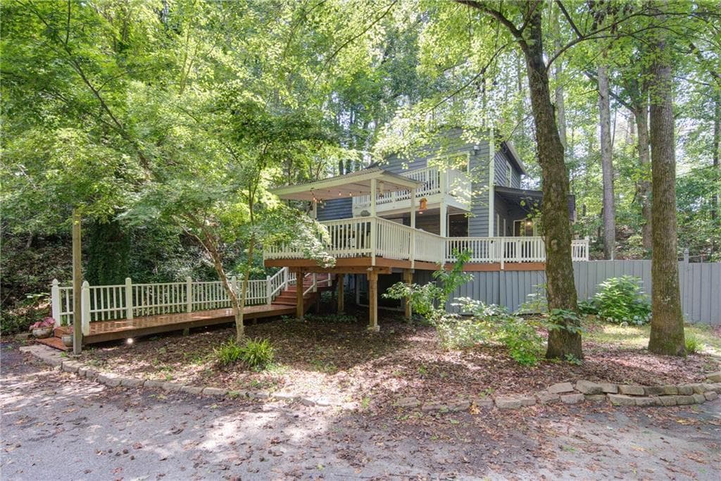 3 bedroom, 1,386 sq ft single family residence sold at 1370 Eaglecreek Trail, Cumming, GA 30041