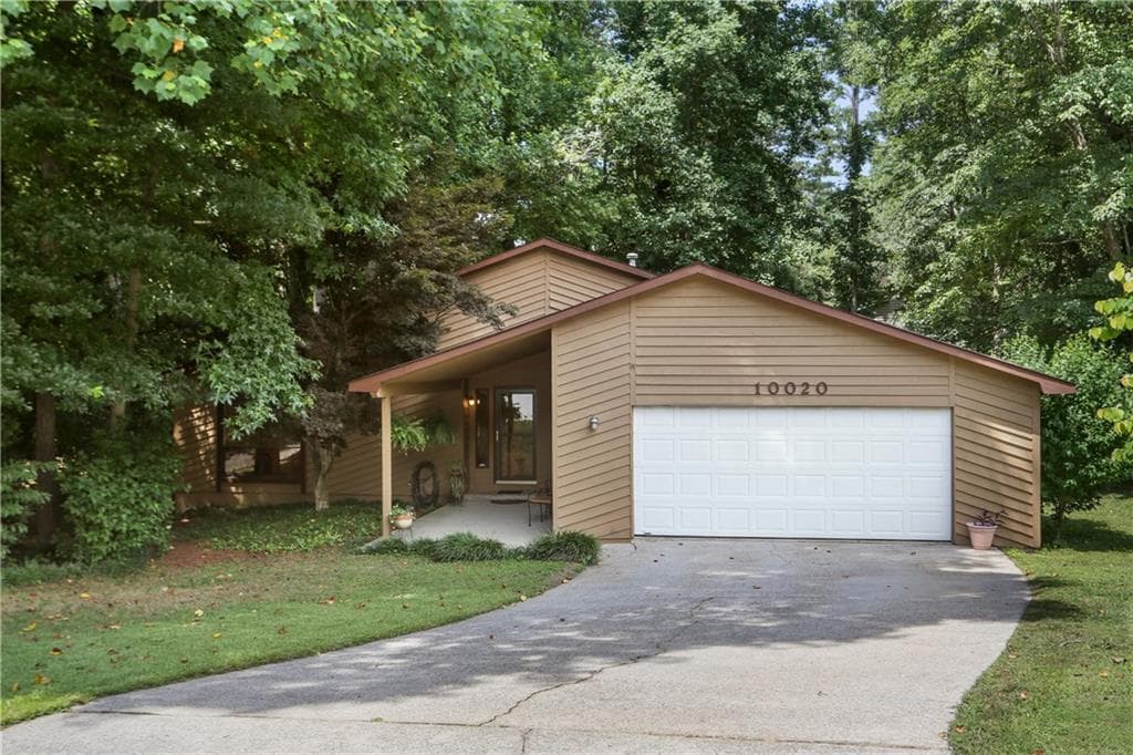 10020 Piney Ridge Walk, Alpharetta, GA 30022 — most recent listing photo