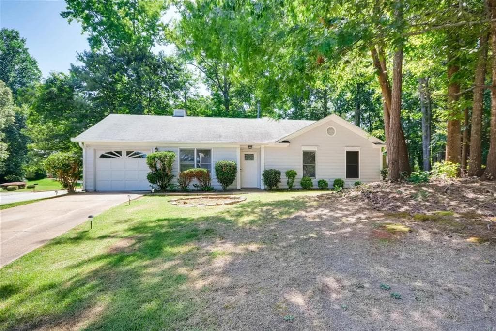 781 Greenhedge Way, Stone Mountain, GA 30088 — most recent listing photo