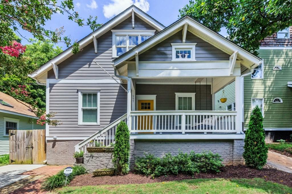 3 bedroom, 1,786 sq ft single family residence sold at 297 Nelms Avenue, Atlanta, GA 30307