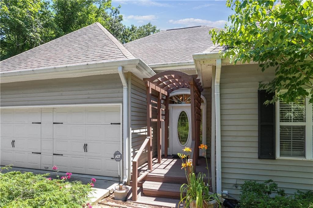 3645 Lakeview Drive, Gainesville, GA 30501 — most recent listing photo