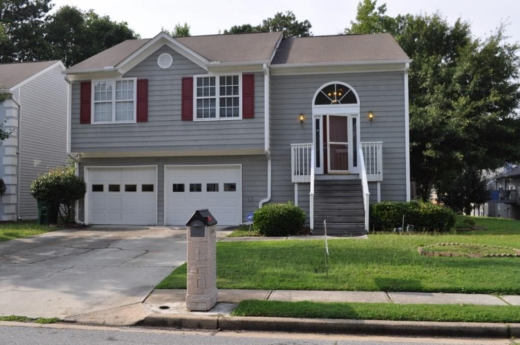 4950 Lakebrooke Run, Stone Mountain, GA 30087 — most recent listing photo