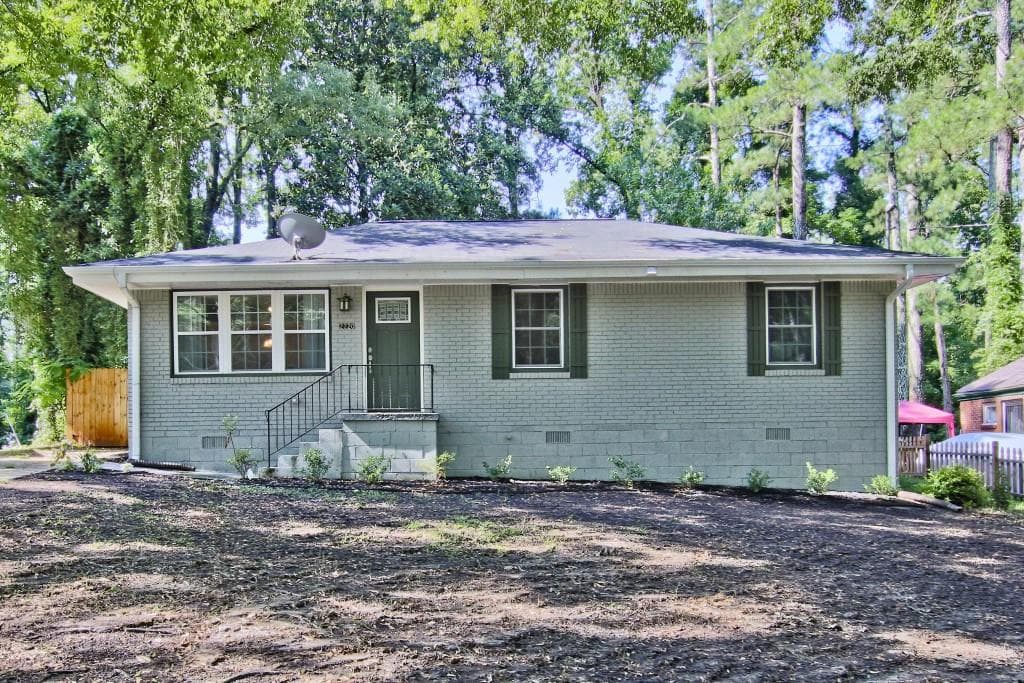 2220 Lilac Lane, Decatur, GA 30032 — most recent listing photo