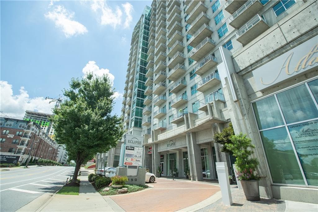 1 bedroom, 770 sq ft condominium sold at 250 Pharr Road 702, Atlanta, GA 30305