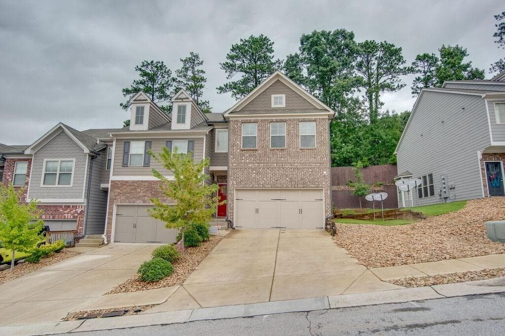 1727 Paxton Drive, Lilburn, GA 30047 — most recent listing photo