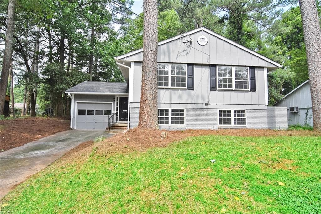 2476 Carolyn Drive, Smyrna, GA 30080 — most recent listing photo
