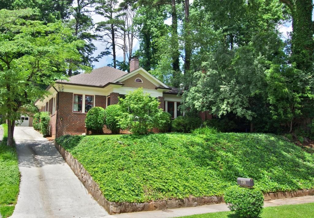 3 bedroom, 1,856 sq ft single family residence sold at 720 Cumberland Road, Atlanta, GA 30306