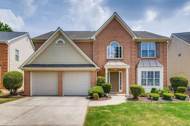 11045 Crabapple Lake Drive, Roswell, GA 30076 — most recent listing photo