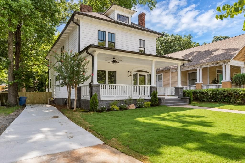 4 bedroom, 2,980 sq ft single family residence sold at 495 E Ontario Avenue, Atlanta, GA 30310