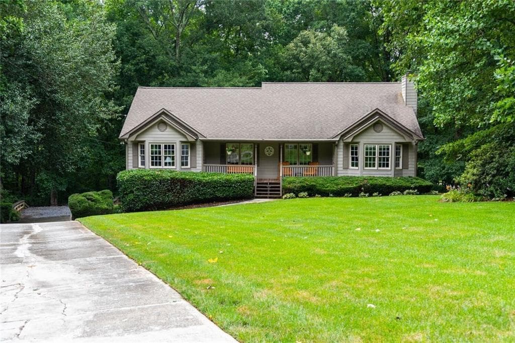 3 bedroom, 1,622 sq ft single family residence sold at 69 Maplewood Cove, Acworth, GA 30101