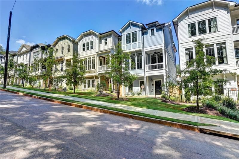 2874 Haven Lane, Decatur, GA 30030 — most recent listing photo
