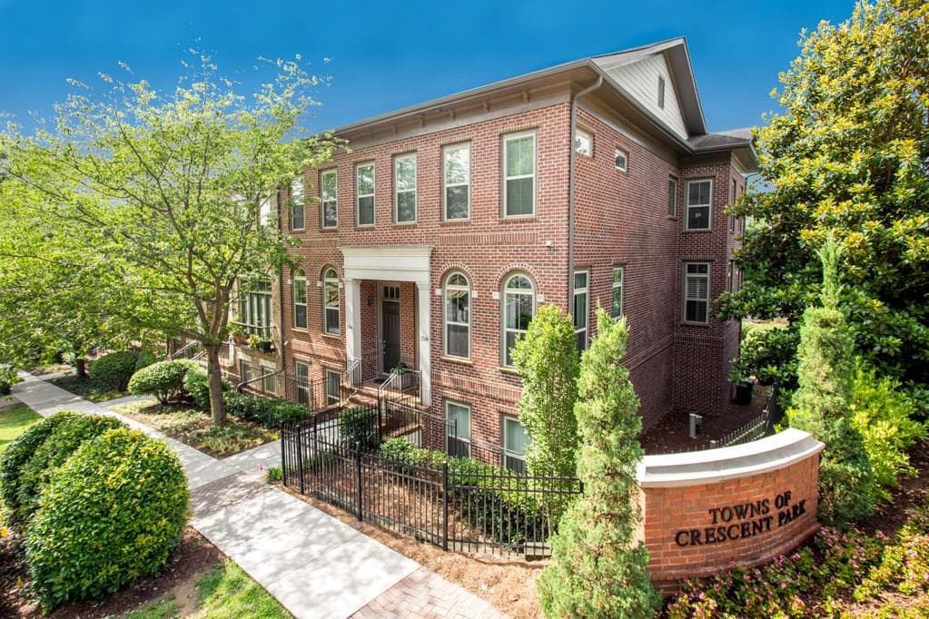 3 bedroom, 2,099 sq ft townhouse sold at 2566 Crescent Park Court 634, Atlanta, GA 30339