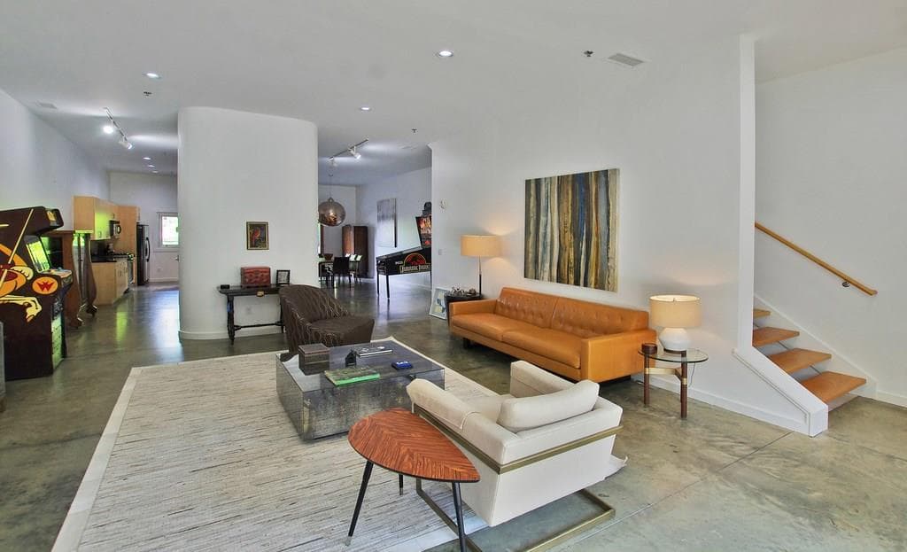 2 bedroom, 3,225 sq ft condominium sold at 455 Glen Iris Drive E, Atlanta, GA 30308