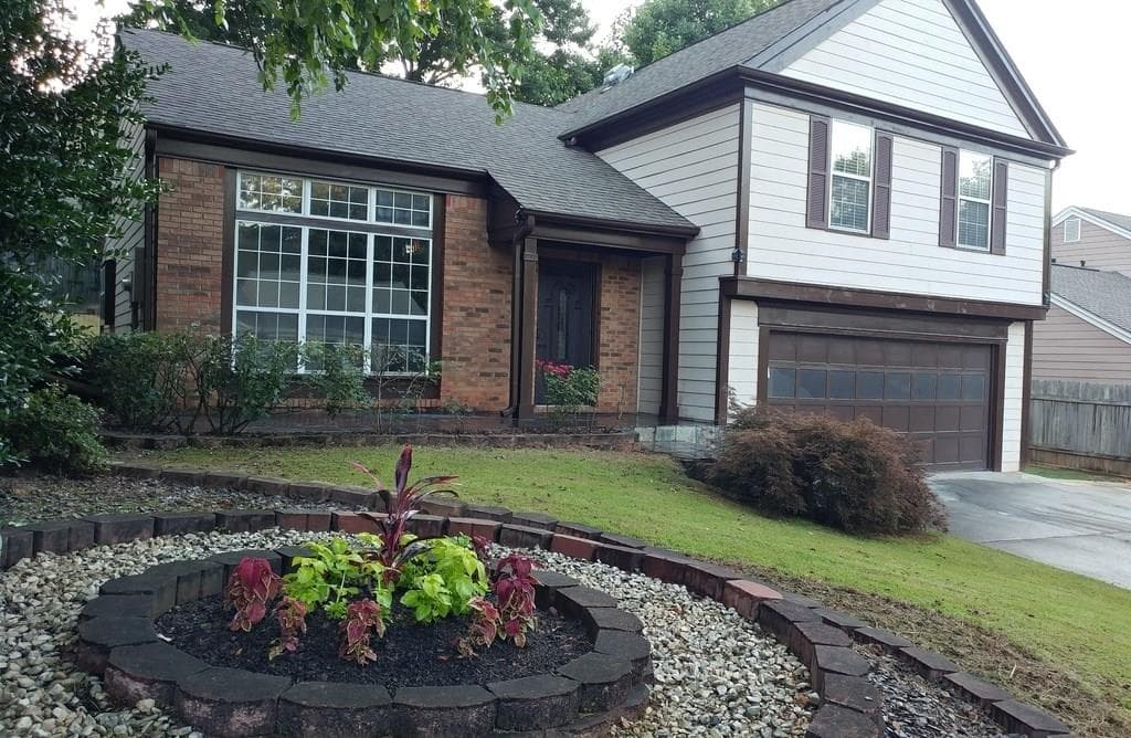 3 bedroom, 1,800 sq ft single family residence sold at 10830 morton's Circle, Johns Creek, GA 30022