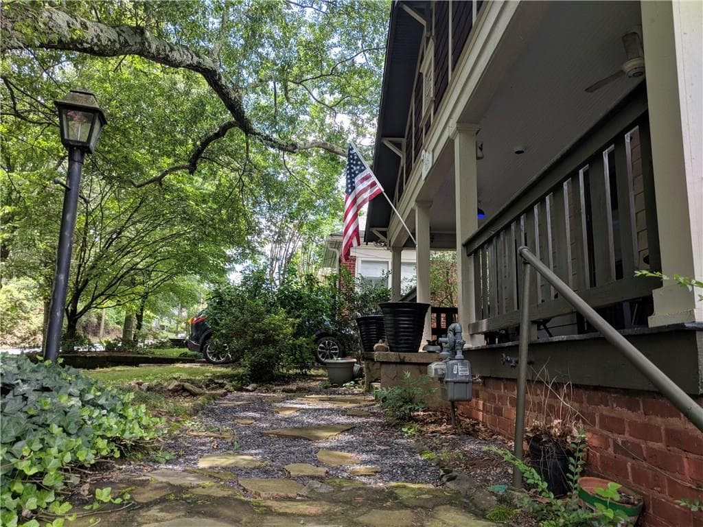 3 bedroom, 729 sq ft single family residence sold at 1828 Mclendon Avenue, Atlanta, GA 30307