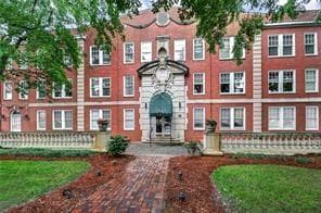 2840 NW Peachtree Road 103, Atlanta, GA 30305 — most recent listing photo