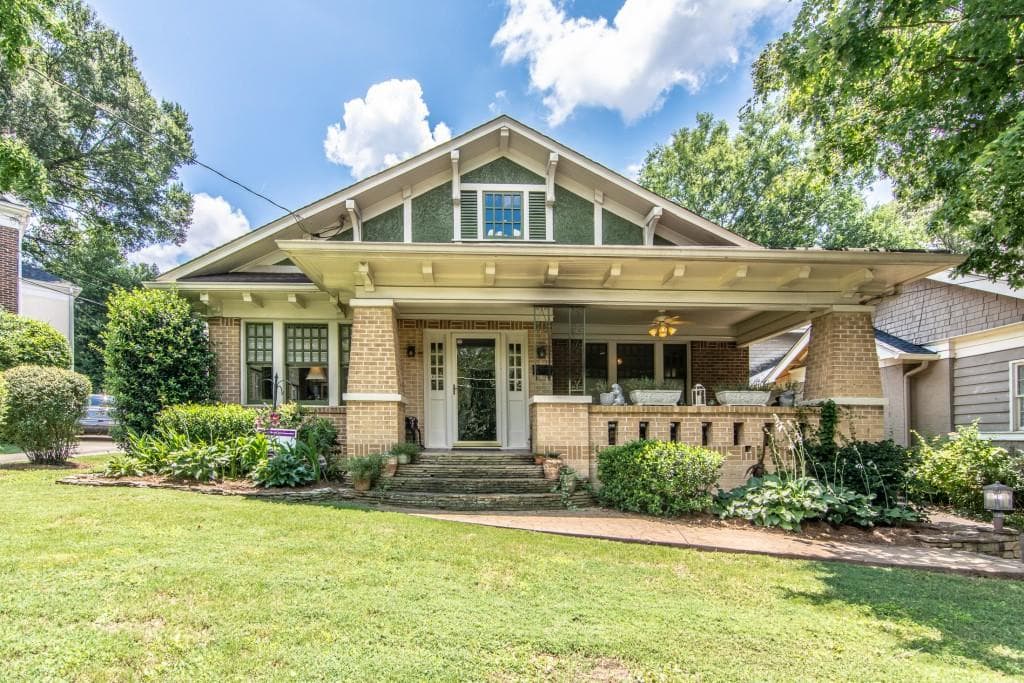 3 bedroom, 1,694 sq ft single family residence sold at 1147 Hudson Drive, Atlanta, GA 30306