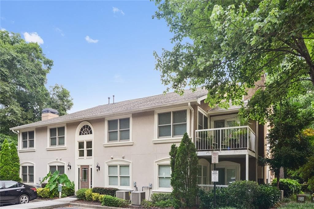 1 bedroom, 1,026 sq ft condominium sold at 1538 Chantilly Drive 134, Atlanta, GA 30324
