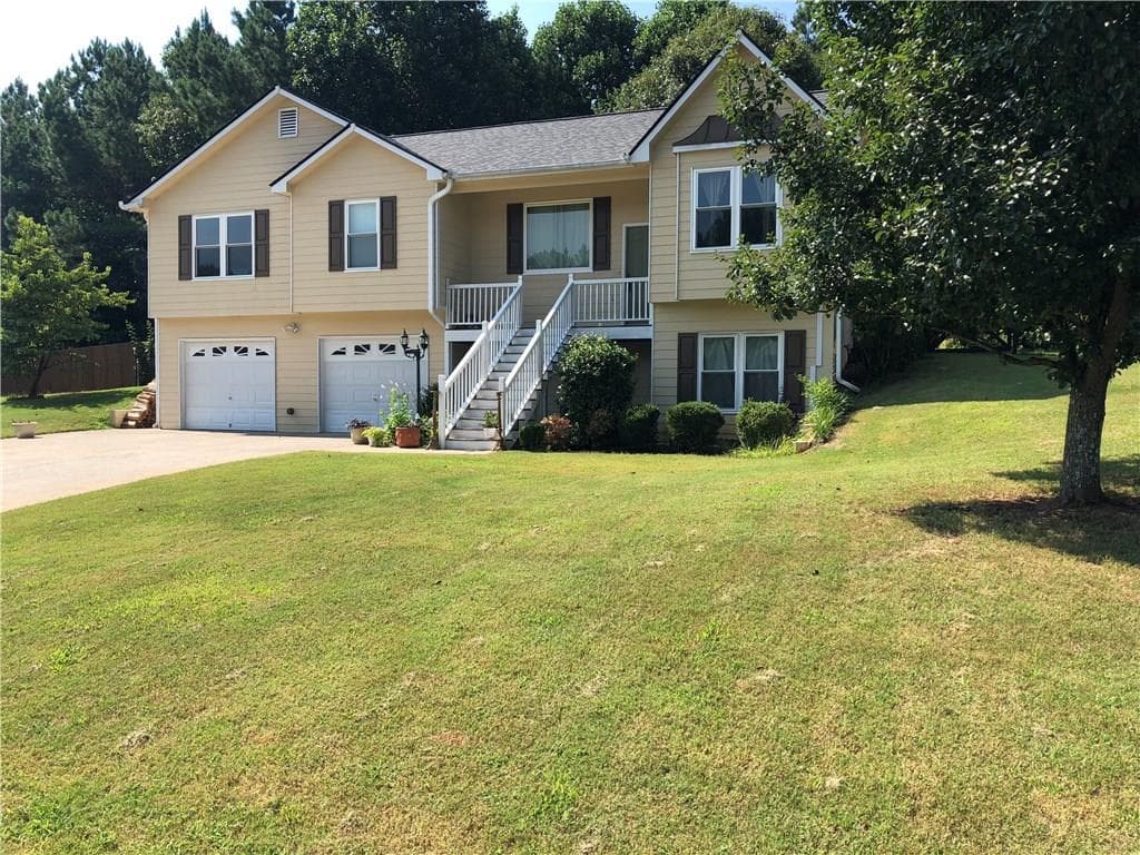 4 bedroom, 2,287 sq ft single family residence sold at 83 Hickory Leaf Lane, Acworth, GA 30101